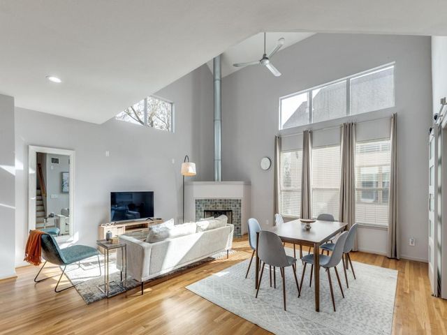 5219 Kiam Street F, Houston, TX 77007