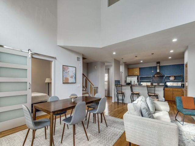 5219 Kiam Street F, Houston, TX 77007