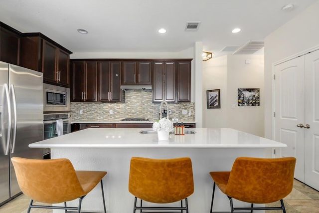 1332 Central Park CT, Austin, TX 78745