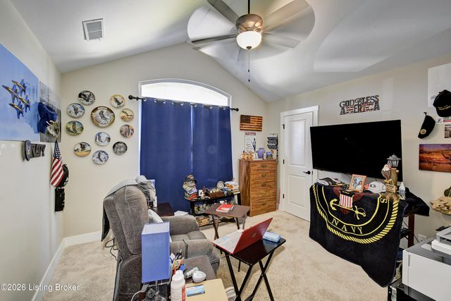 7911 Cultivator Ct, Louisville, KY 40291