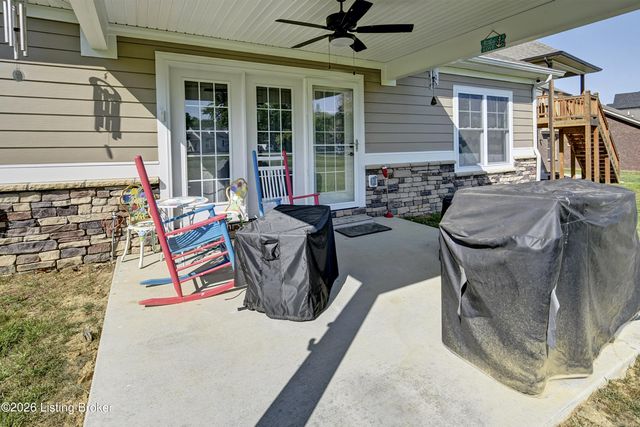 7911 Cultivator Ct, Louisville, KY 40291