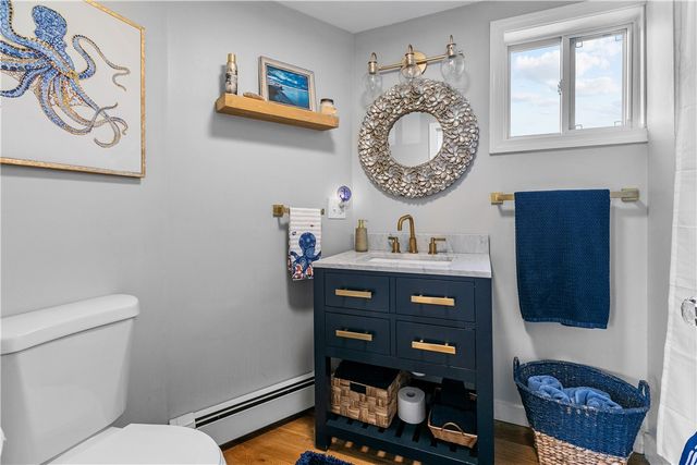 391 Valley Road, Middletown, RI 02842