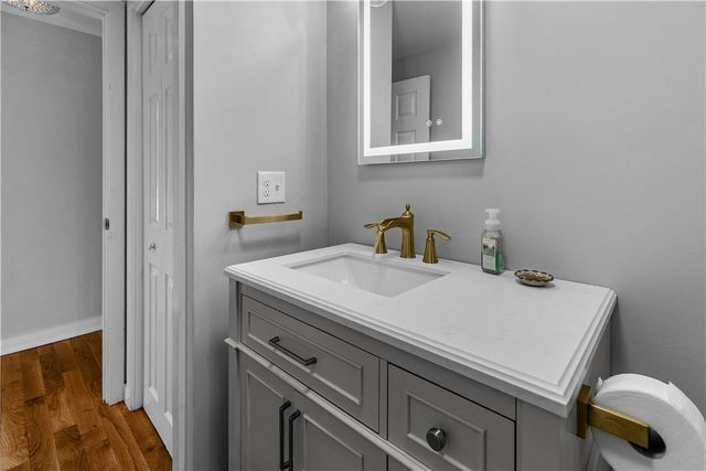 391 Valley Road, Middletown, RI 02842