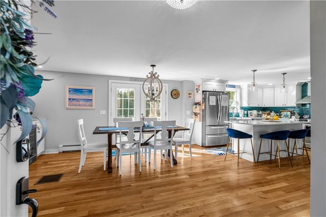 391 Valley Road, Middletown, RI 02842
