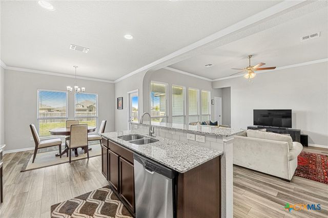 6141 Wheaton Loop, Temple, TX 76502