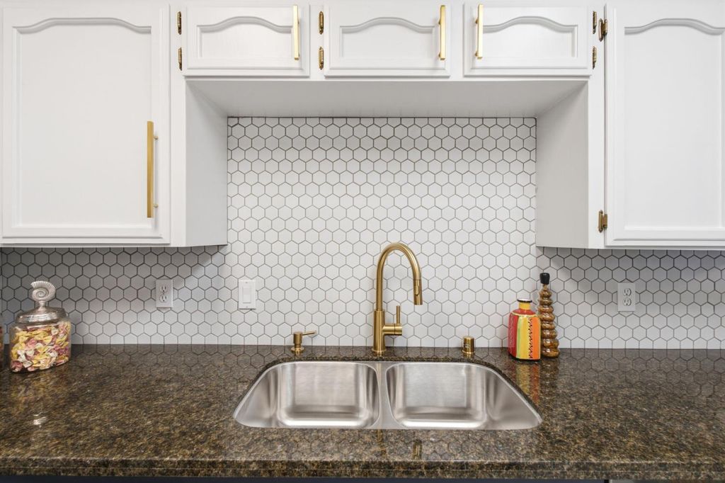 Image 14 of property listing at 1542 E Alluvial Avenue # 258, Fresno, CA 93720