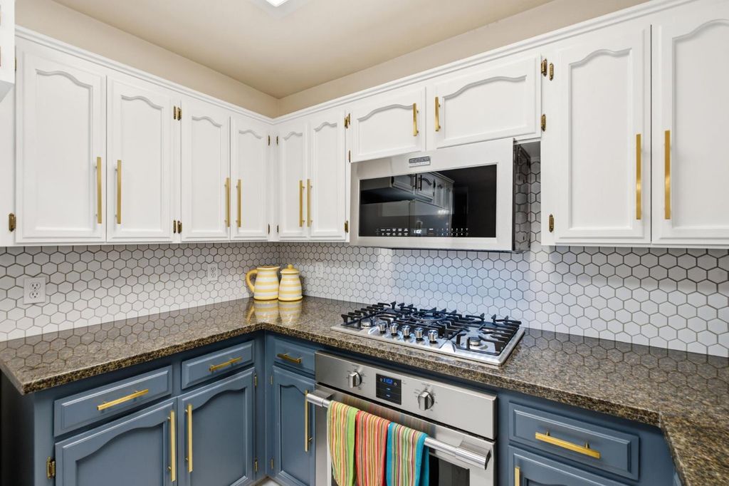Image 16 of property listing at 1542 E Alluvial Avenue # 258, Fresno, CA 93720