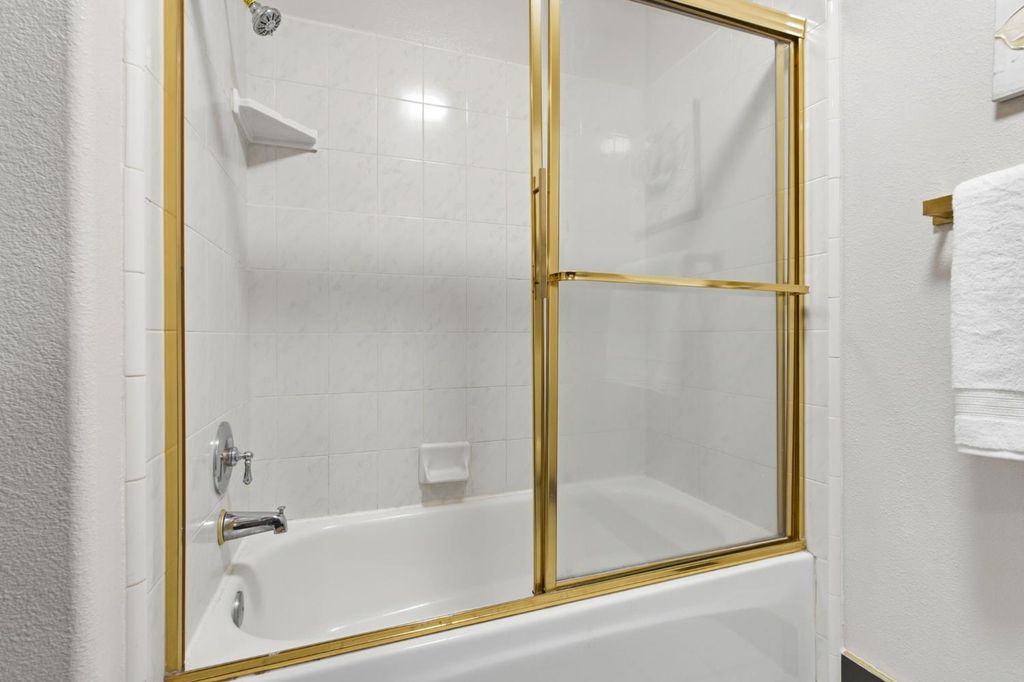 Image 22 of property listing at 1542 E Alluvial Avenue # 258, Fresno, CA 93720