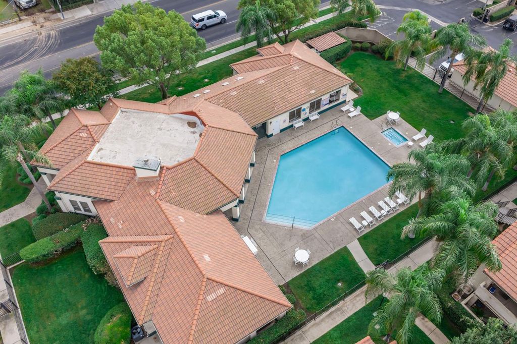 Image 40 of property listing at 1542 E Alluvial Avenue # 258, Fresno, CA 93720