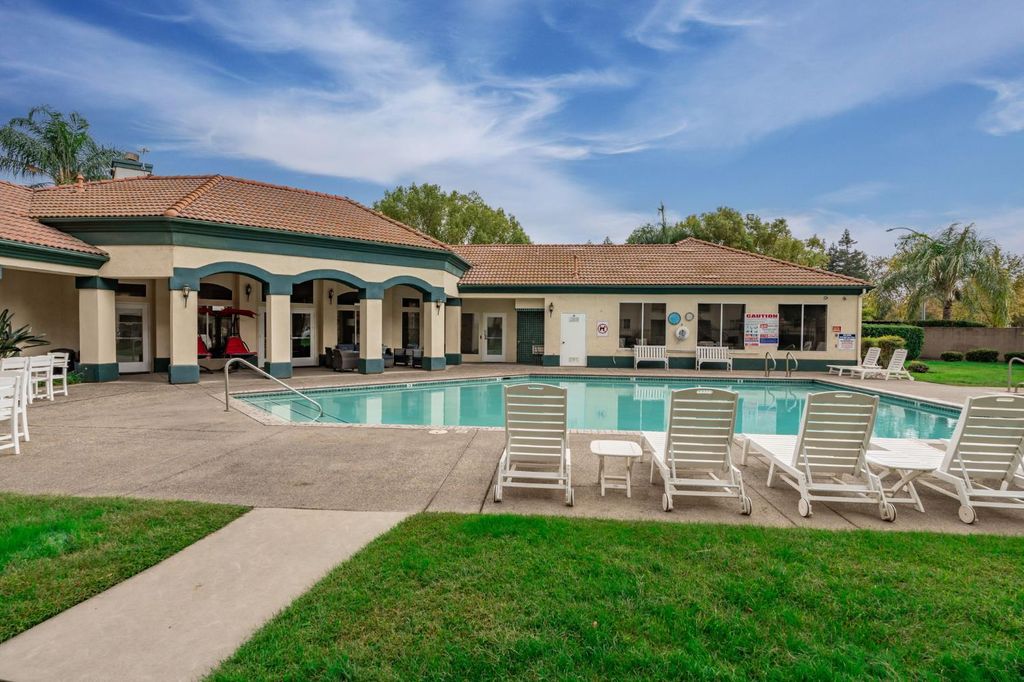 Image 45 of property listing at 1542 E Alluvial Avenue # 258, Fresno, CA 93720