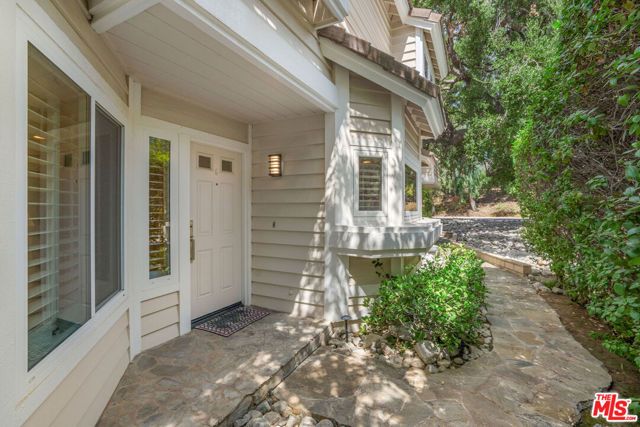 5639 Starwood Court, Thousand Oaks, CA 91362