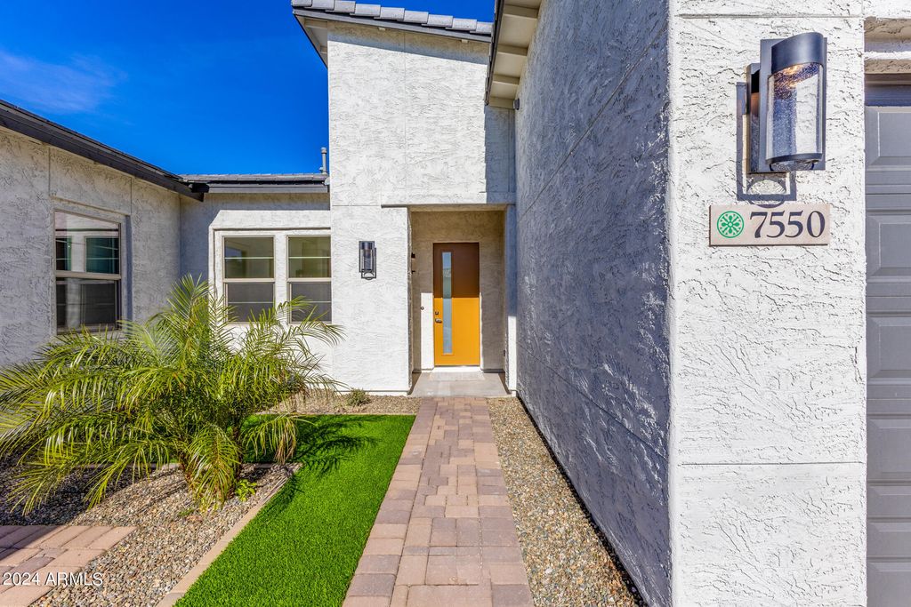 7550 W GELDING Drive, Peoria, AZ 85381 — photo 2
