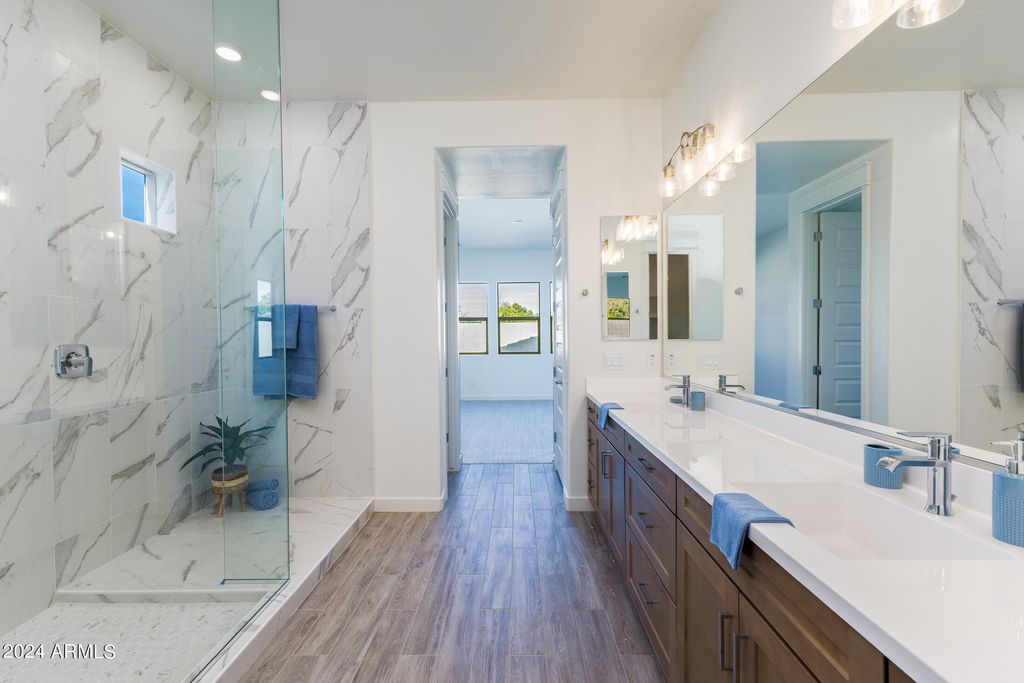 7550 W GELDING Drive, Peoria, AZ 85381 — photo 5