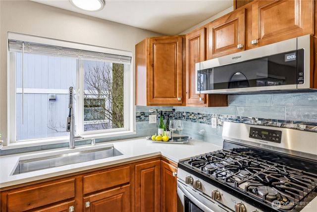 19188 Megger Circle NE, Poulsbo, WA 98370