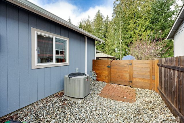 19188 Megger Circle NE, Poulsbo, WA 98370