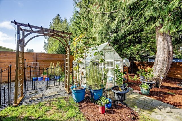 19188 Megger Circle NE, Poulsbo, WA 98370