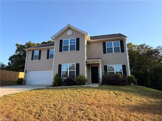 948 Brentwood Park Lane, Rural Hall, NC 27045