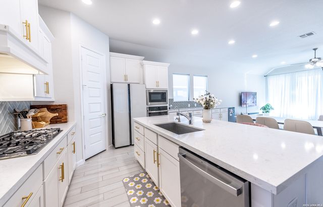 14336 Apache Wells, San Antonio, TX 78254