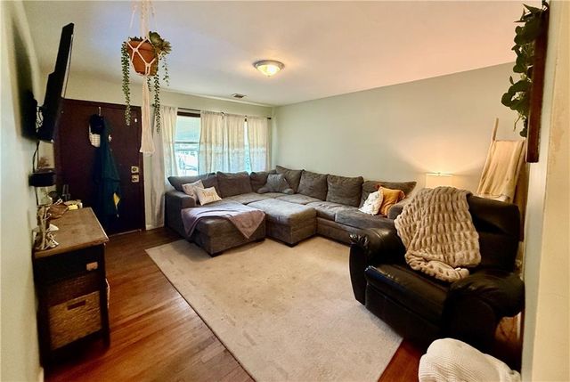 7020 Moffett Road, Mobile, AL 36618