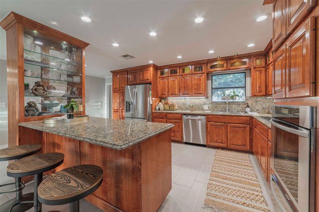 505 Avenue E, Marble Falls, TX 78654