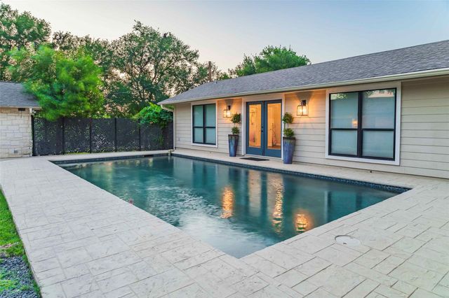 505 Avenue E, Marble Falls, TX 78654