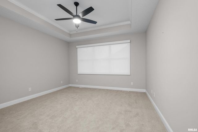 5188 S RICHMOND Circle, Bettendorf, IA 52722