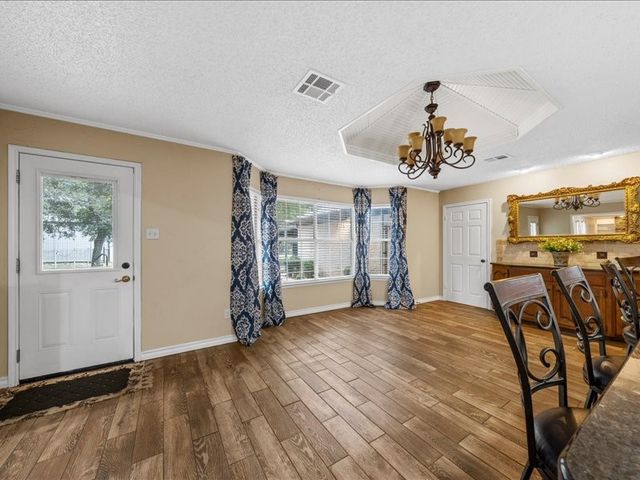 1072 Chapman Road, Crawford, TX 76638
