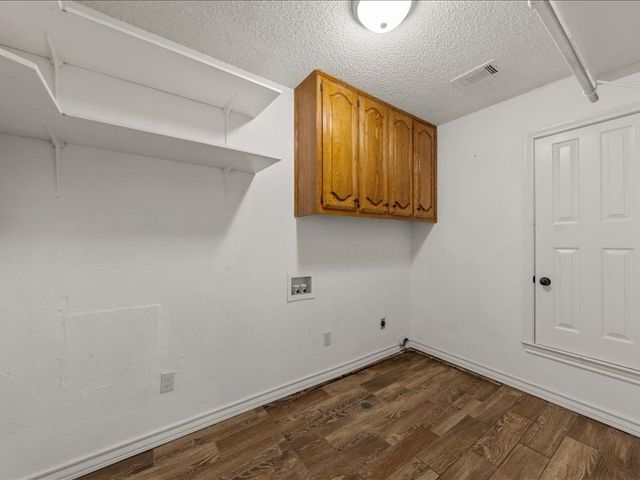1072 Chapman Road, Crawford, TX 76638