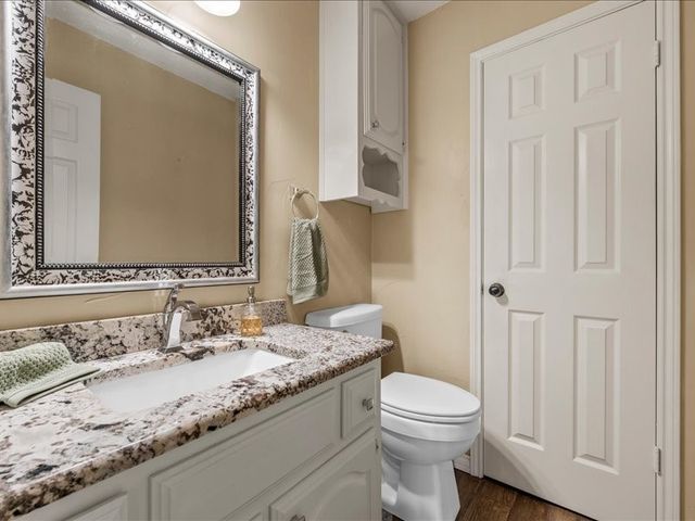 1072 Chapman Road, Crawford, TX 76638