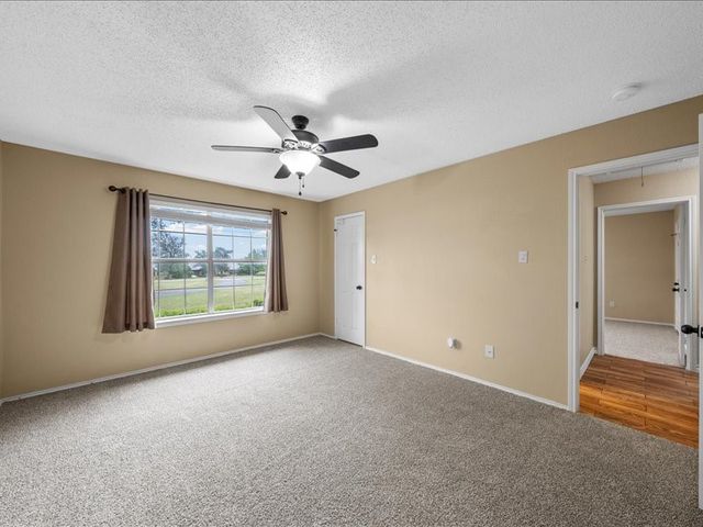 1072 Chapman Road, Crawford, TX 76638