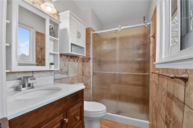 14417 St Andrews Drive, Grandview, MO 64030