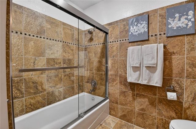 14417 St Andrews Drive, Grandview, MO 64030