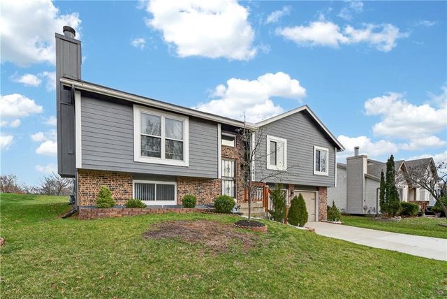 14417 St Andrews Drive, Grandview, MO 64030