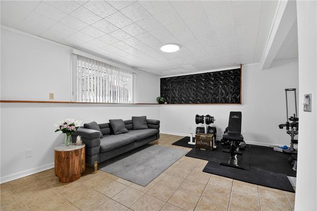 14417 St Andrews Drive, Grandview, MO 64030