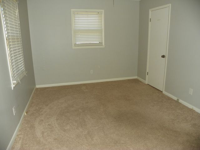 136 S Arrowhead Dr, Mcminnville, TN 37110