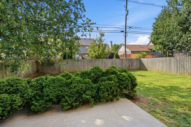 597 Hopewell Park, Lexington, KY 40511