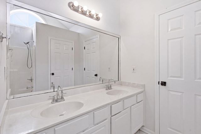 597 Hopewell Park, Lexington, KY 40511