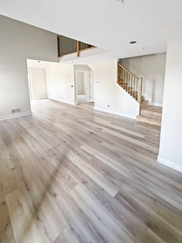 9037 W 111 Street, Palos Hills, IL 60465