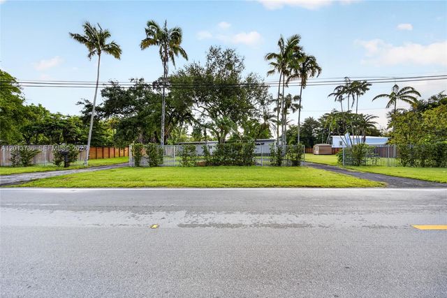 11665 W Biscayne Canal Rd, Miami, FL 33161