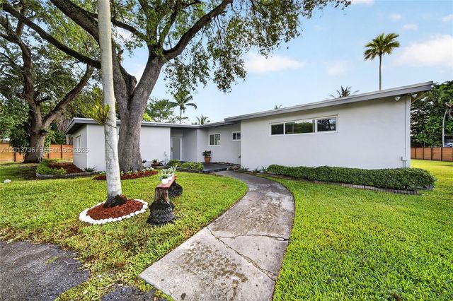 11665 W Biscayne Canal Rd, Miami, FL 33161