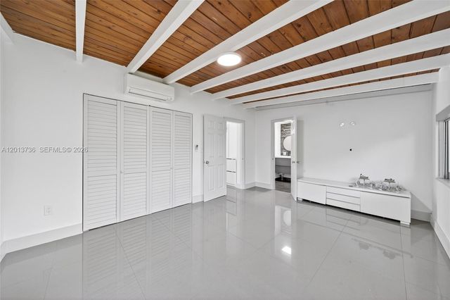 11665 W Biscayne Canal Rd, Miami, FL 33161