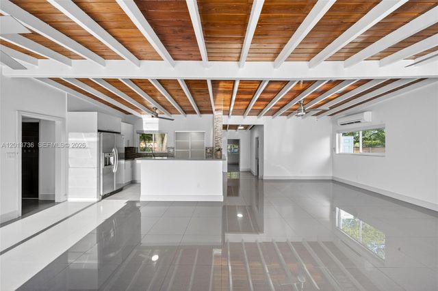 11665 W Biscayne Canal Rd, Miami, FL 33161