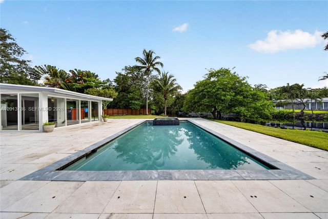 11665 W Biscayne Canal Rd, Miami, FL 33161