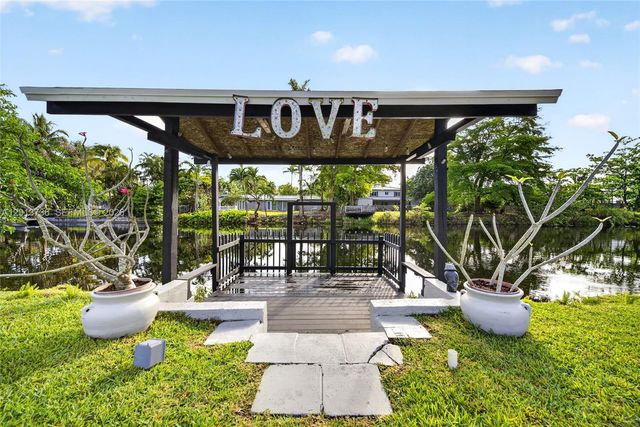 11665 W Biscayne Canal Rd, Miami, FL 33161