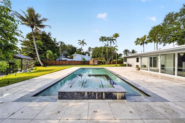 11665 W Biscayne Canal Rd, Miami, FL 33161