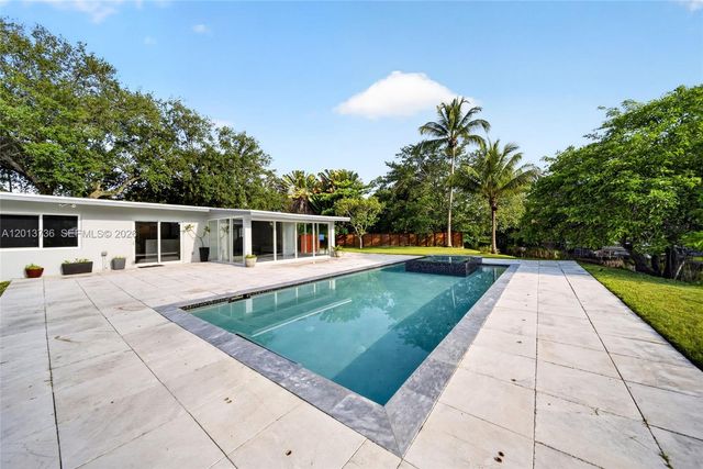 11665 W Biscayne Canal Rd, Miami, FL 33161