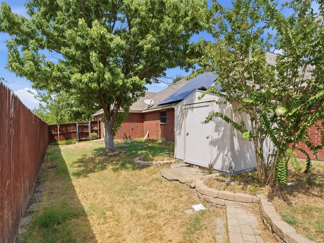 3011 Clear Springs Drive, Forney, TX 75126