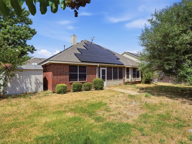 3011 Clear Springs Drive, Forney, TX 75126