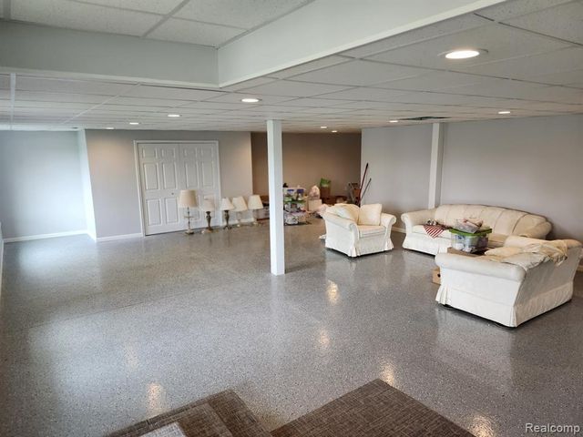 14817 Kings Mill Drive 47, Utica, MI 48315