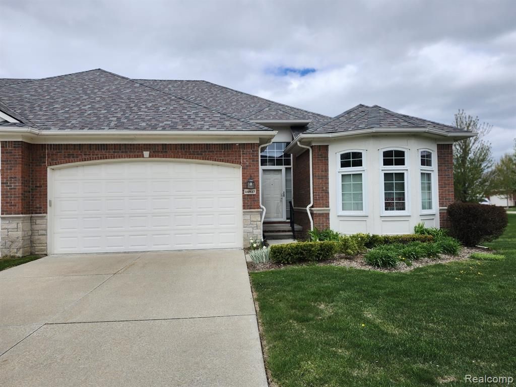 14817 Kings Mill Drive 47, Utica, MI 48315
